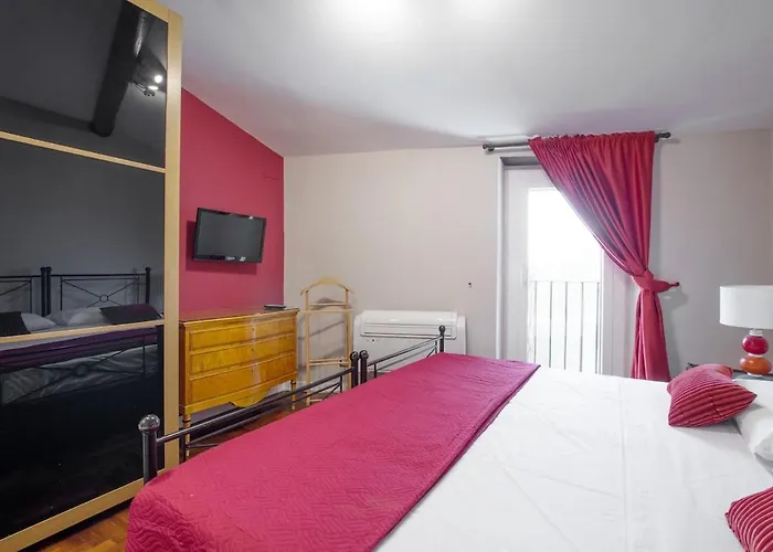 Apartment Historic Centre Luxurious House Ac And Wi-fi *