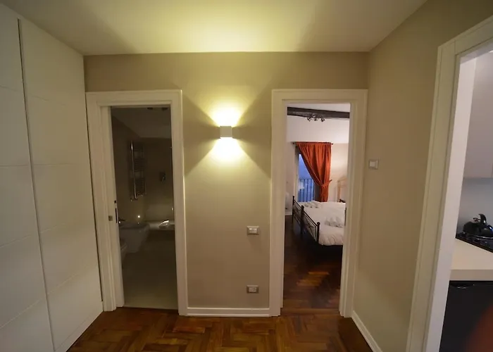 Historic Centre Luxurious House Ac And Wi-fi Apartment Rom
